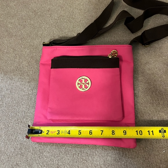 Faux Tory Burch crossbody- VGUC - Picture 6 of 10